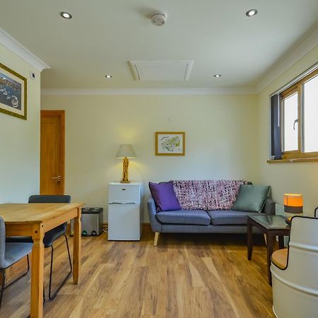 Apartmán Cosy Cabin Perfect To Explore Garnant Exteriér fotografie
